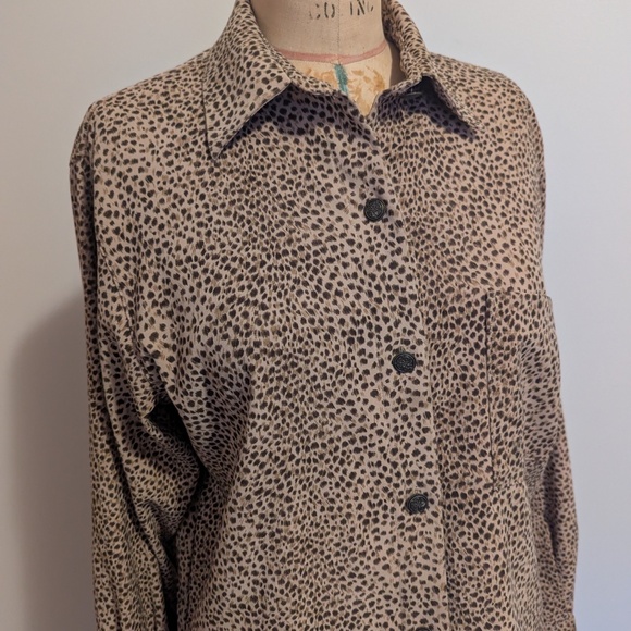 90's Leopard button down - Picture 7 of 9